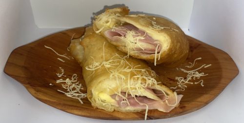 Sonkás-sajtos töltött lángos vegán sajttal 