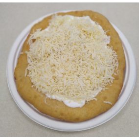 Füstöltsajtos-tejfölös lángos