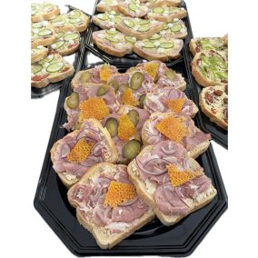 Tarjás-tojáskrémes szendvicstál 10db